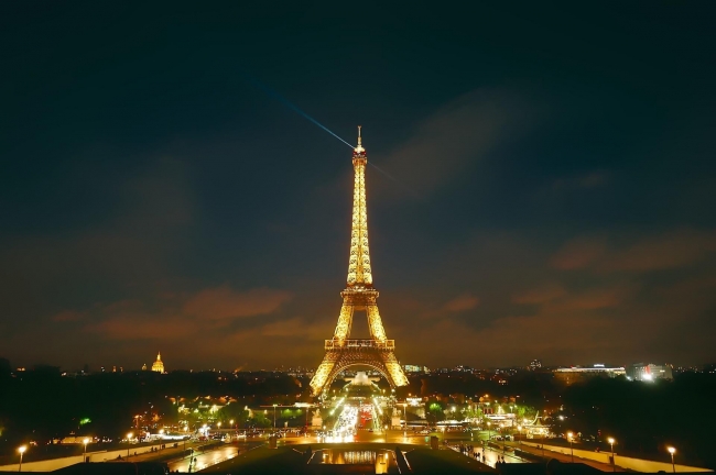 Dos Capitales - Paris y Londres 2024-2025